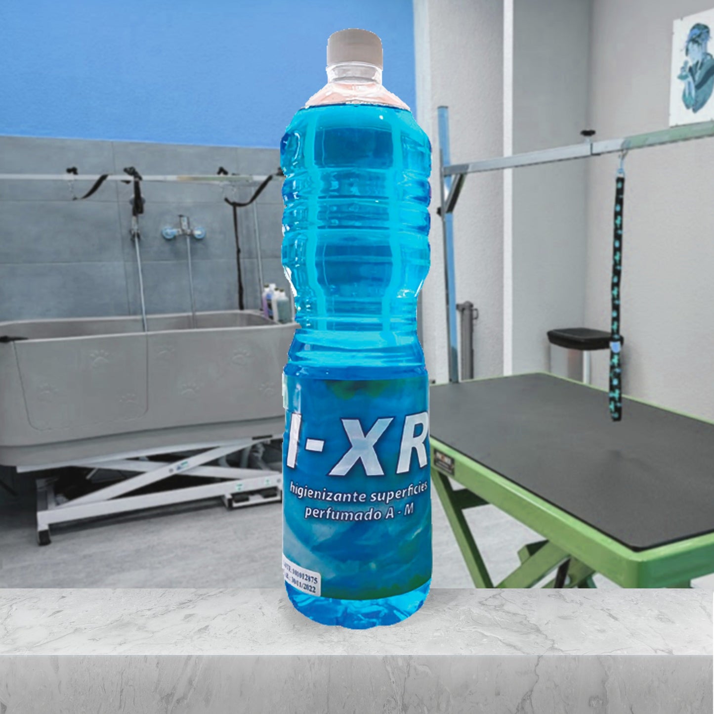 IXR Higienizante para todo tipo de superficies (Especial entorno mascotas) 1,5 Litros